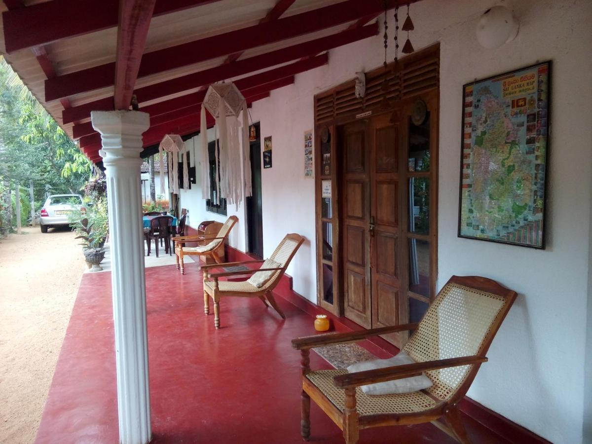 Lake House Homestay Anuradhapura Kültér fotó