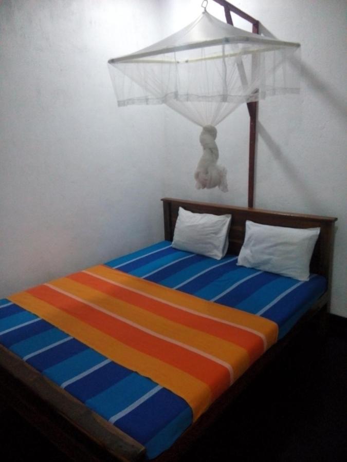 Lake House Homestay Anuradhapura Kültér fotó